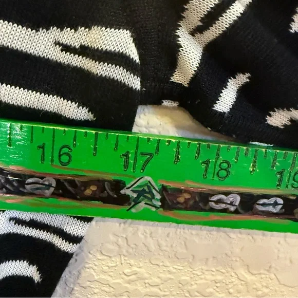 Carlisle Vintage Womens Silk/Cotton Black and White Turtleneck sz S - Picture 7 of 8